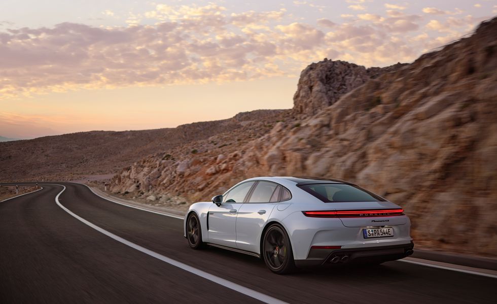 Porsche Panamera - Back